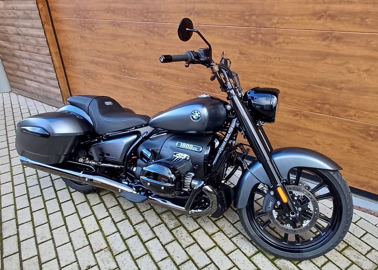 BMW R18